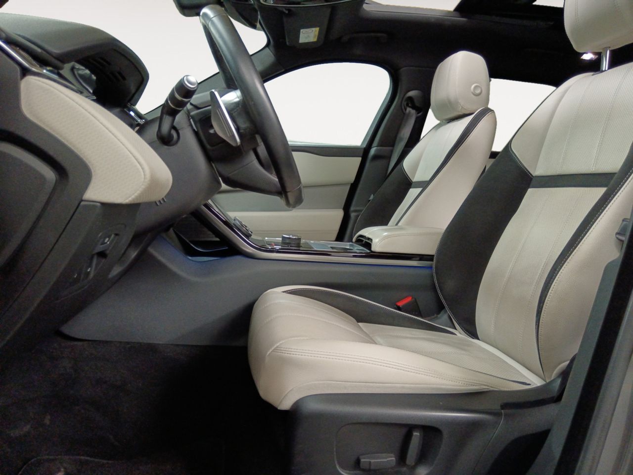 Foto Land-Rover Range Rover Velar 7