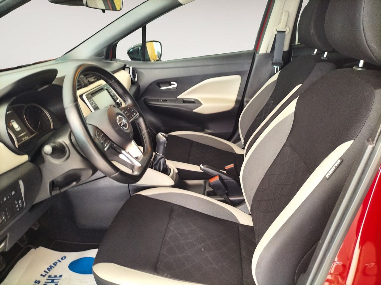 Foto Nissan Micra 8