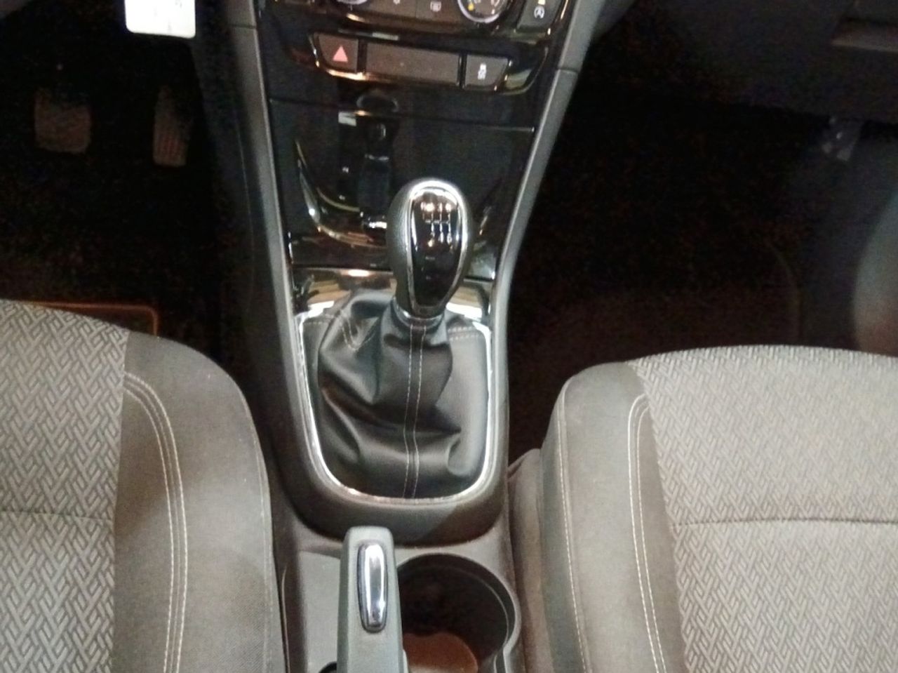Foto Opel Mokka X 11