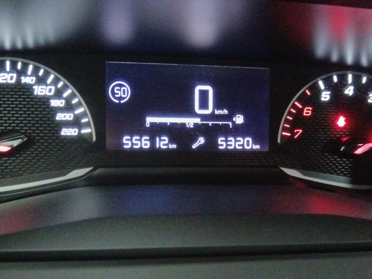 Foto Peugeot 2008 12