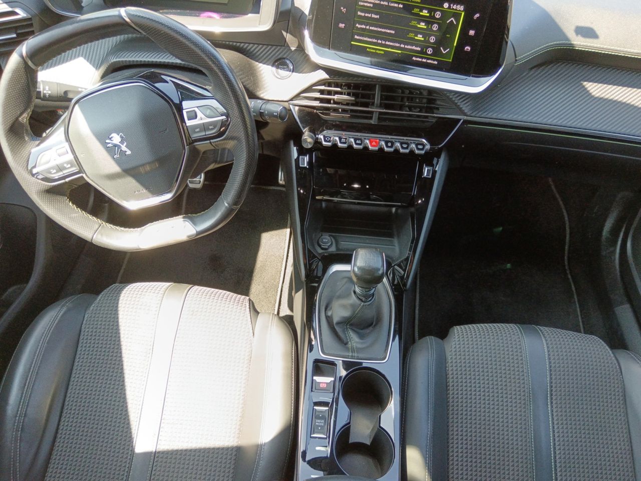 Foto Peugeot 2008 6