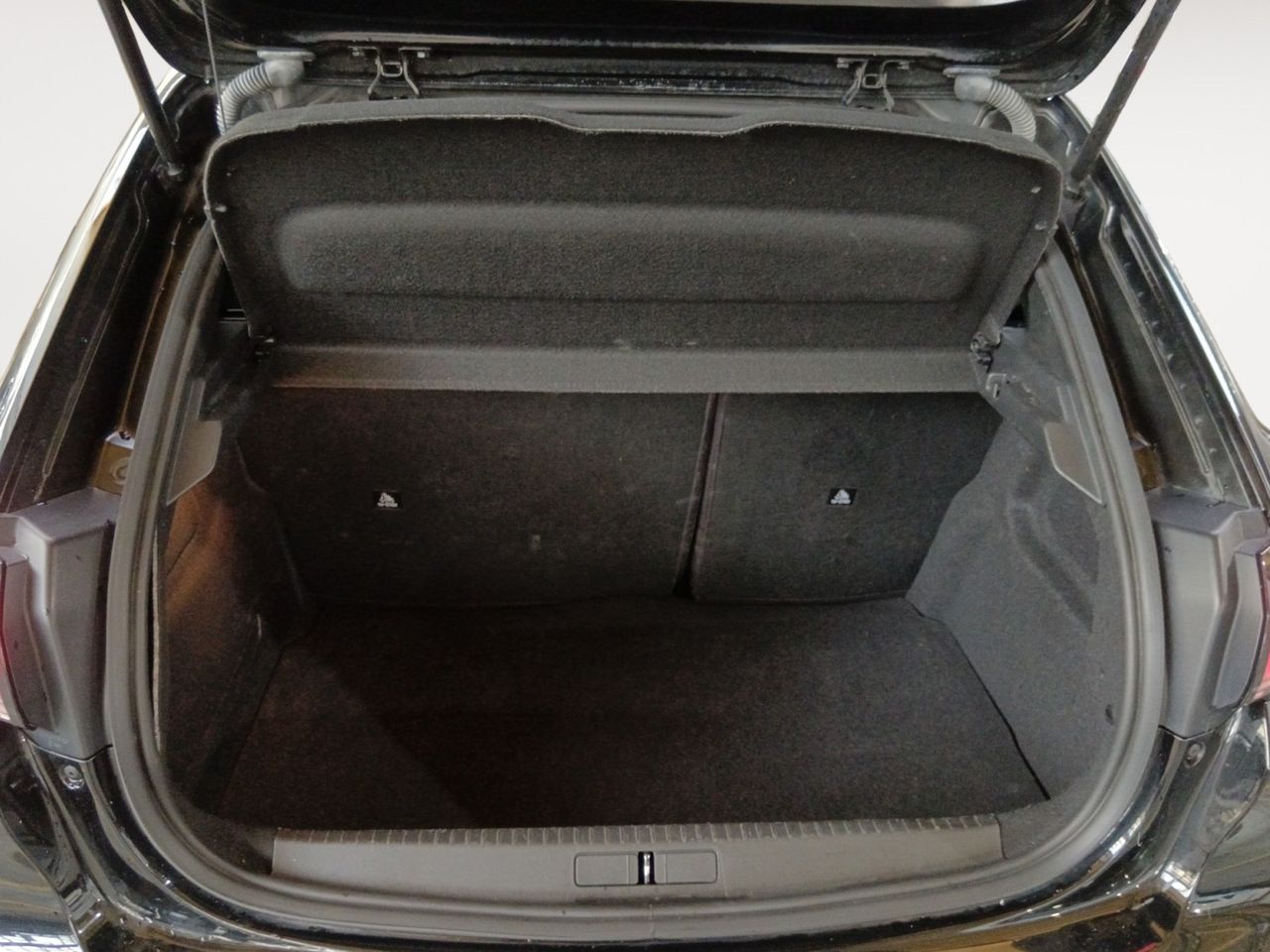 Foto Peugeot 208 10