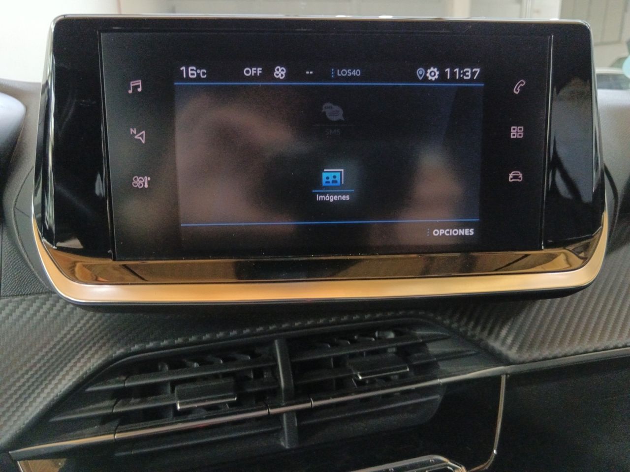 Foto Peugeot 208 12