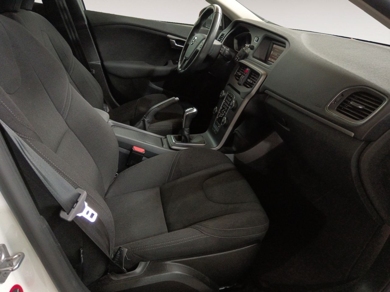 Foto Volvo V40 9