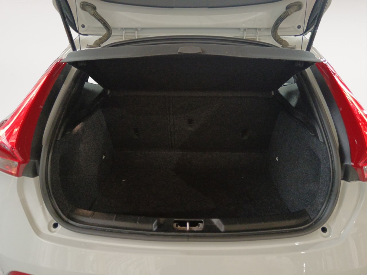 Foto Volvo V40 10