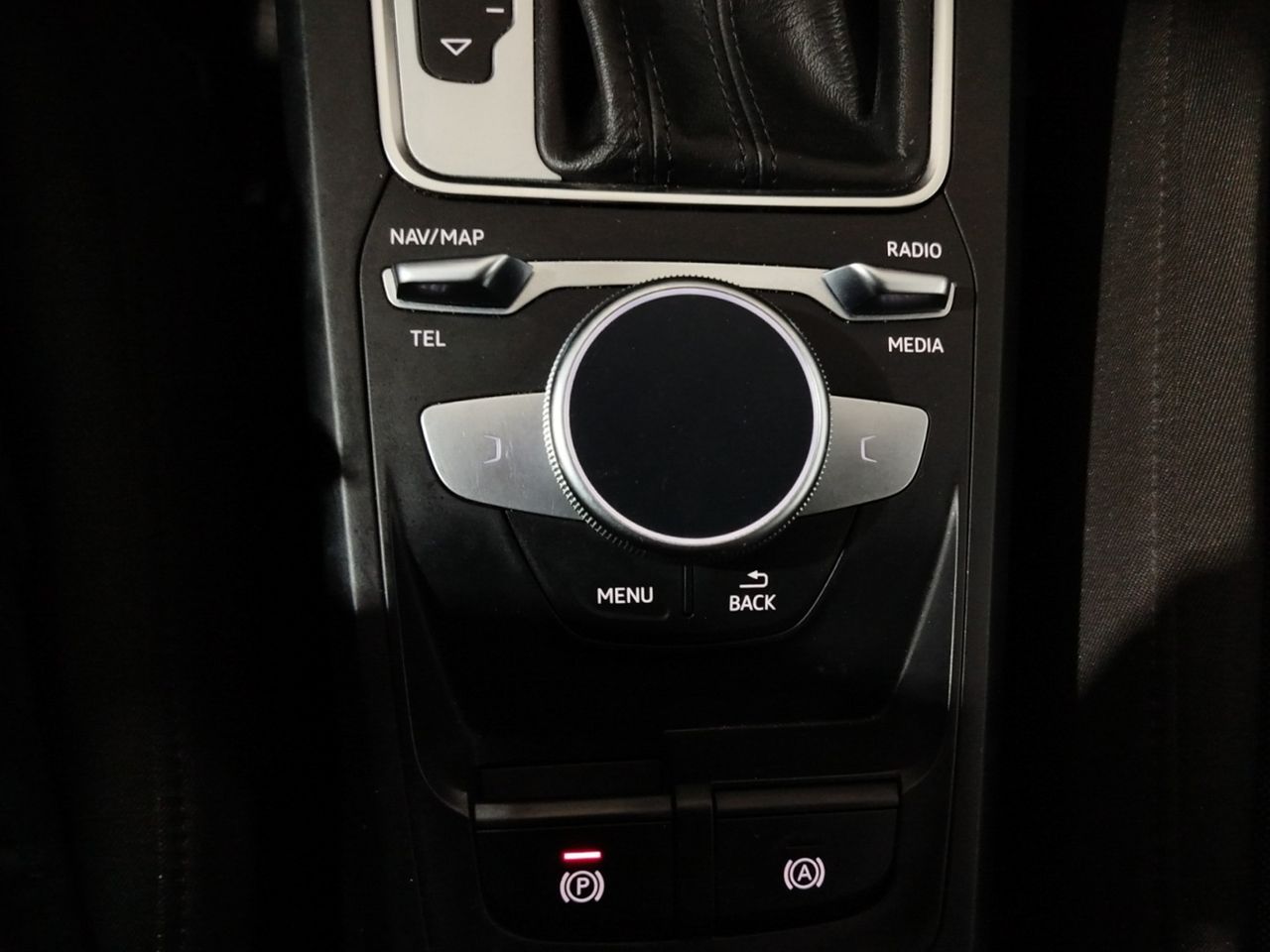 Foto Audi Q2 15