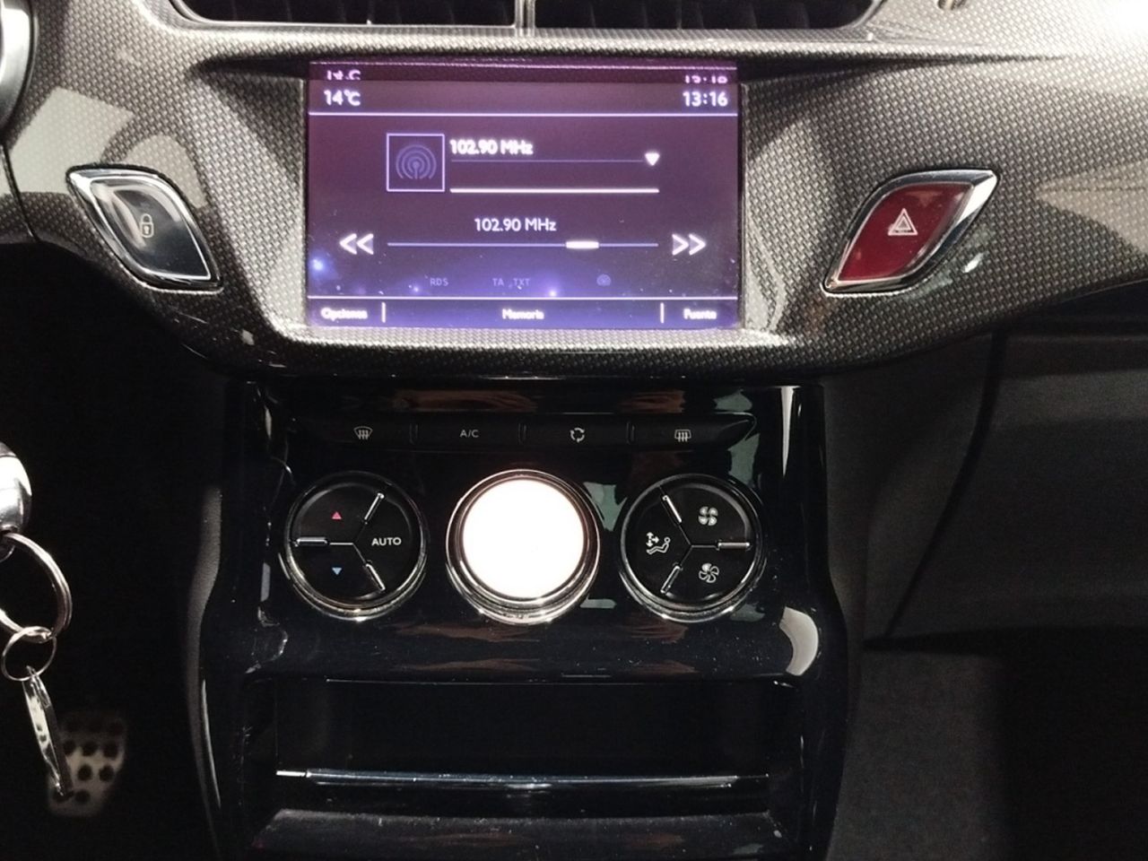 Foto DS Automobiles DS 3 14