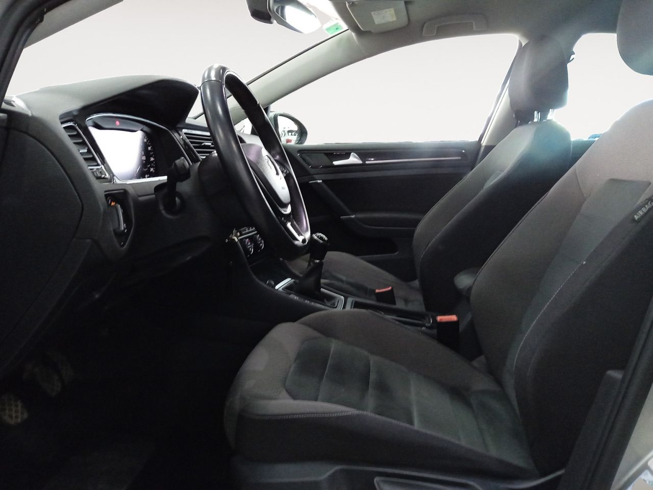 Foto Volkswagen Golf 8