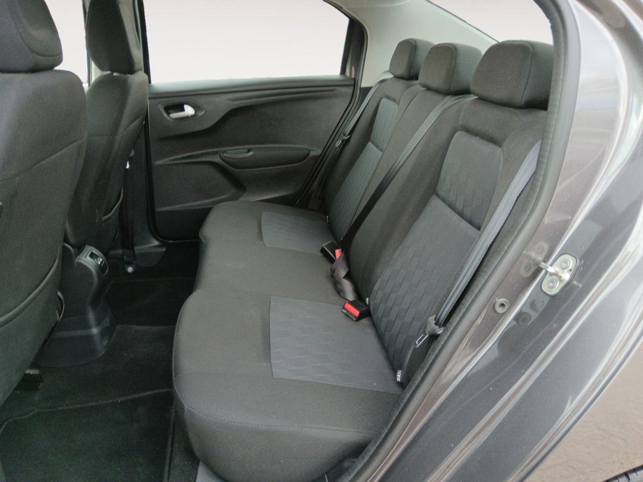 Foto Citroën C-Elysèe 9