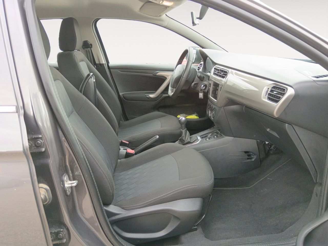 Foto Citroën C-Elysèe 10