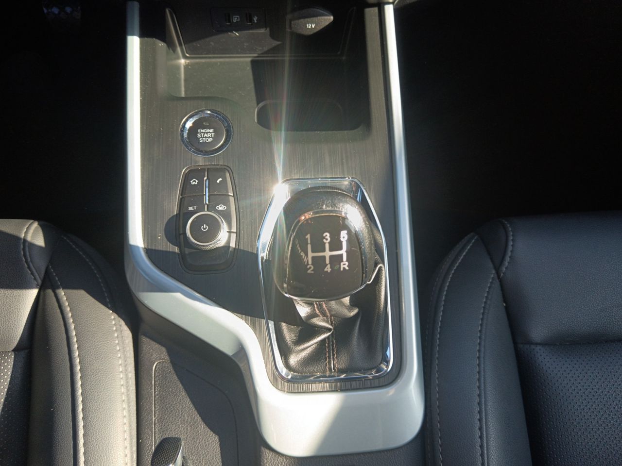 Foto DR Automobiles DR4 13