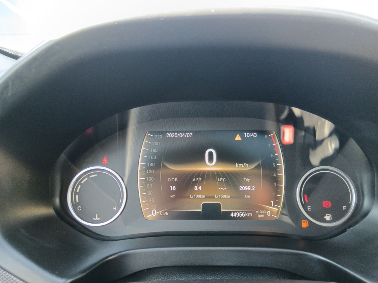 Foto DR Automobiles DR4 14