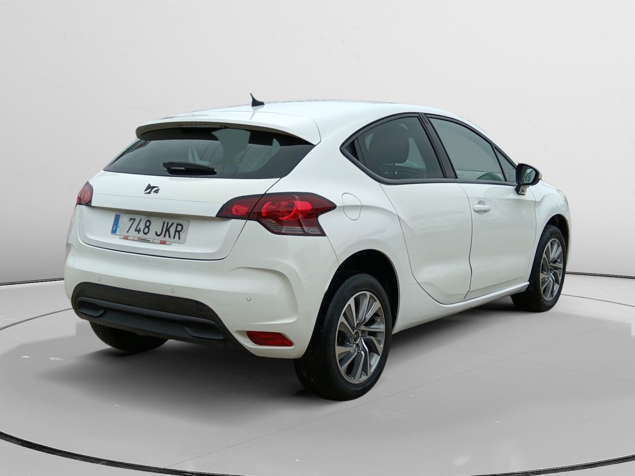 Foto DS Automobiles DS 4 2