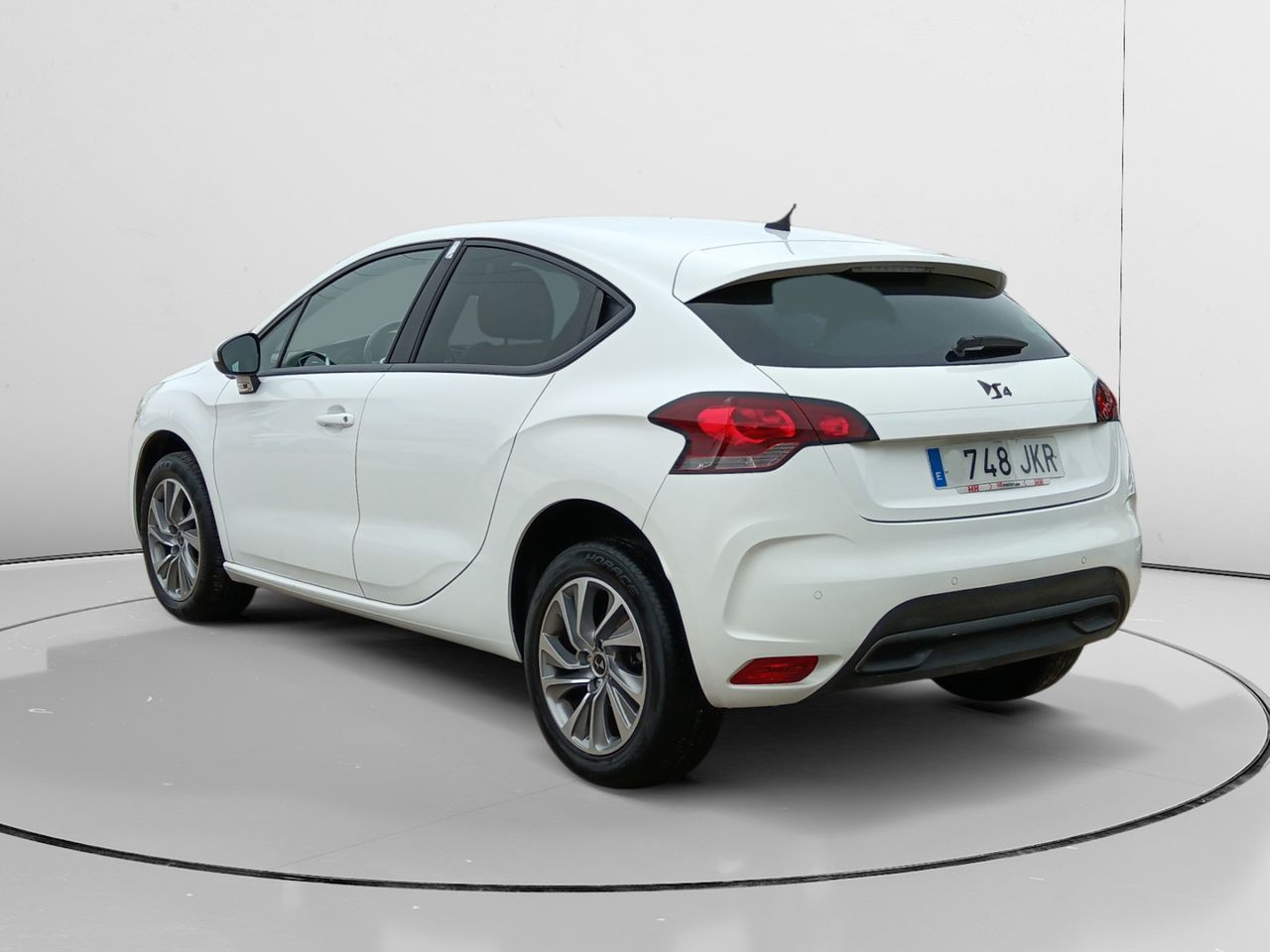 Foto DS Automobiles DS 4 4