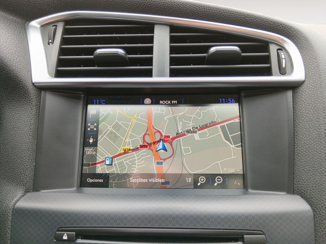 Foto DS Automobiles DS 4 15