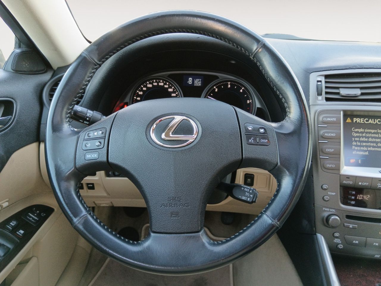 Foto Lexus IS 8