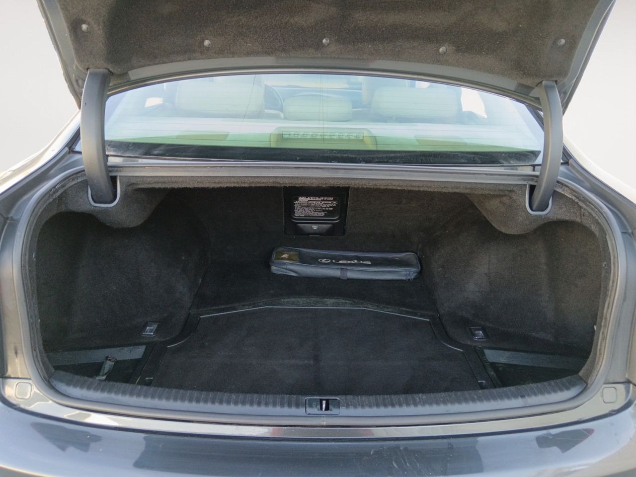 Foto Lexus IS 13