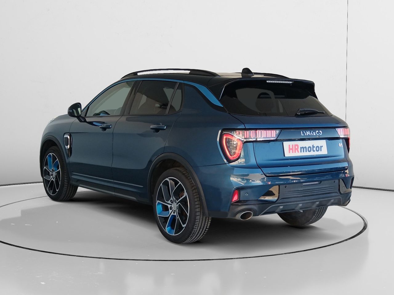 Foto LYNK&CO 01 4