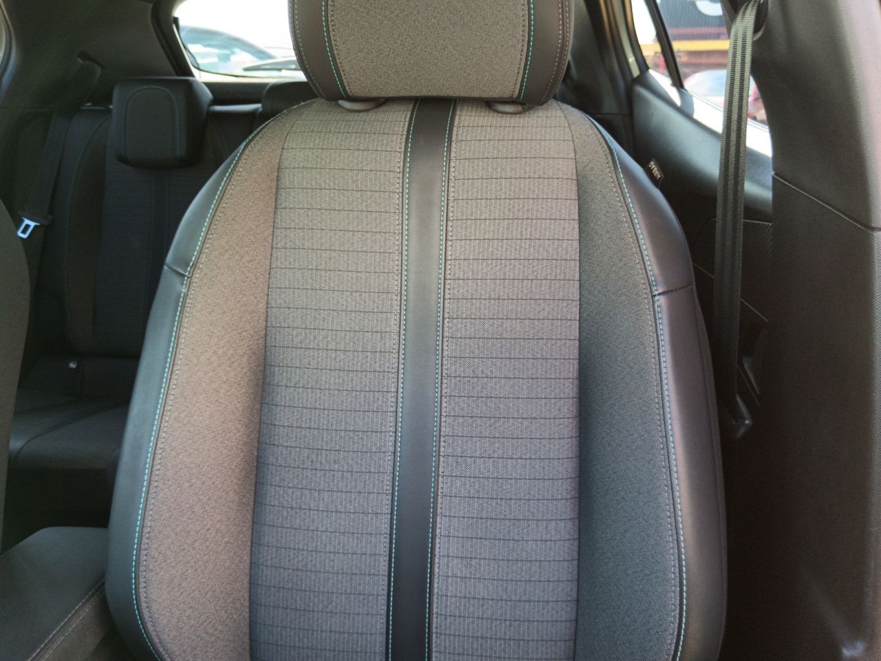 Foto Peugeot 2008 20