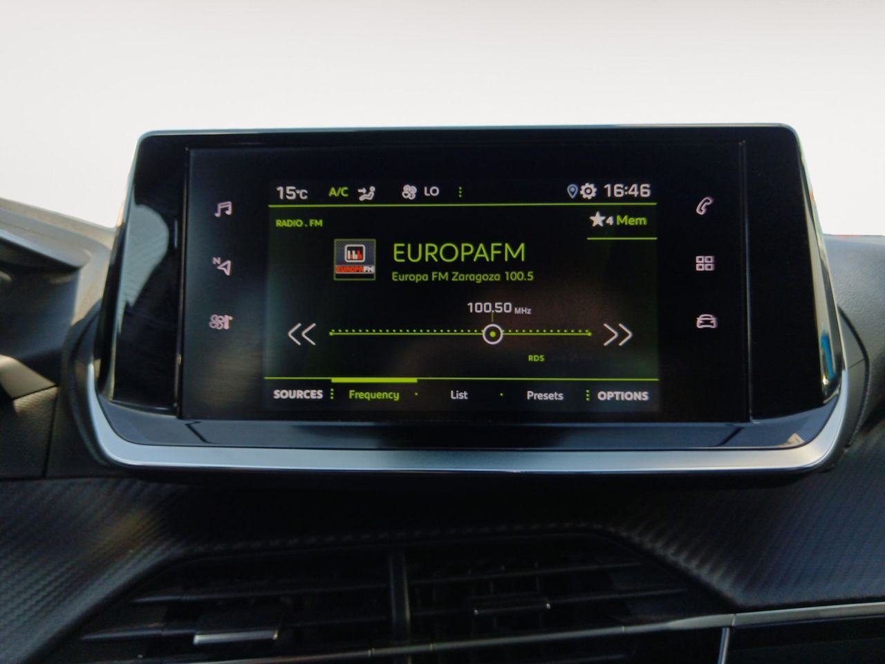Foto Peugeot 2008 16