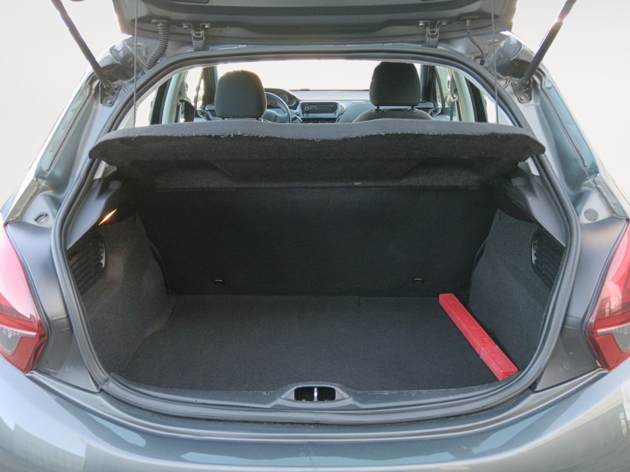 Foto Peugeot 208 11