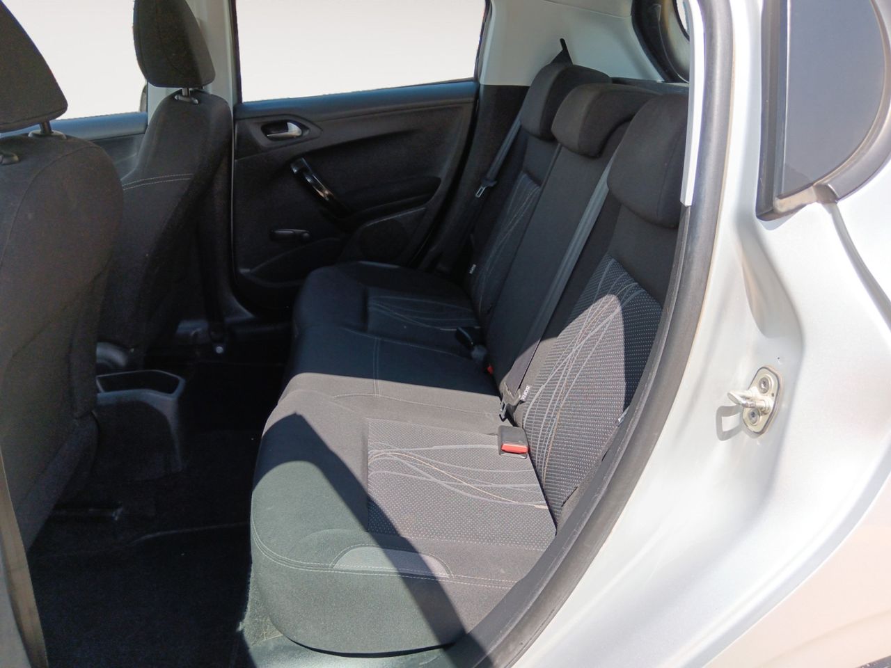 Foto Peugeot 208 9