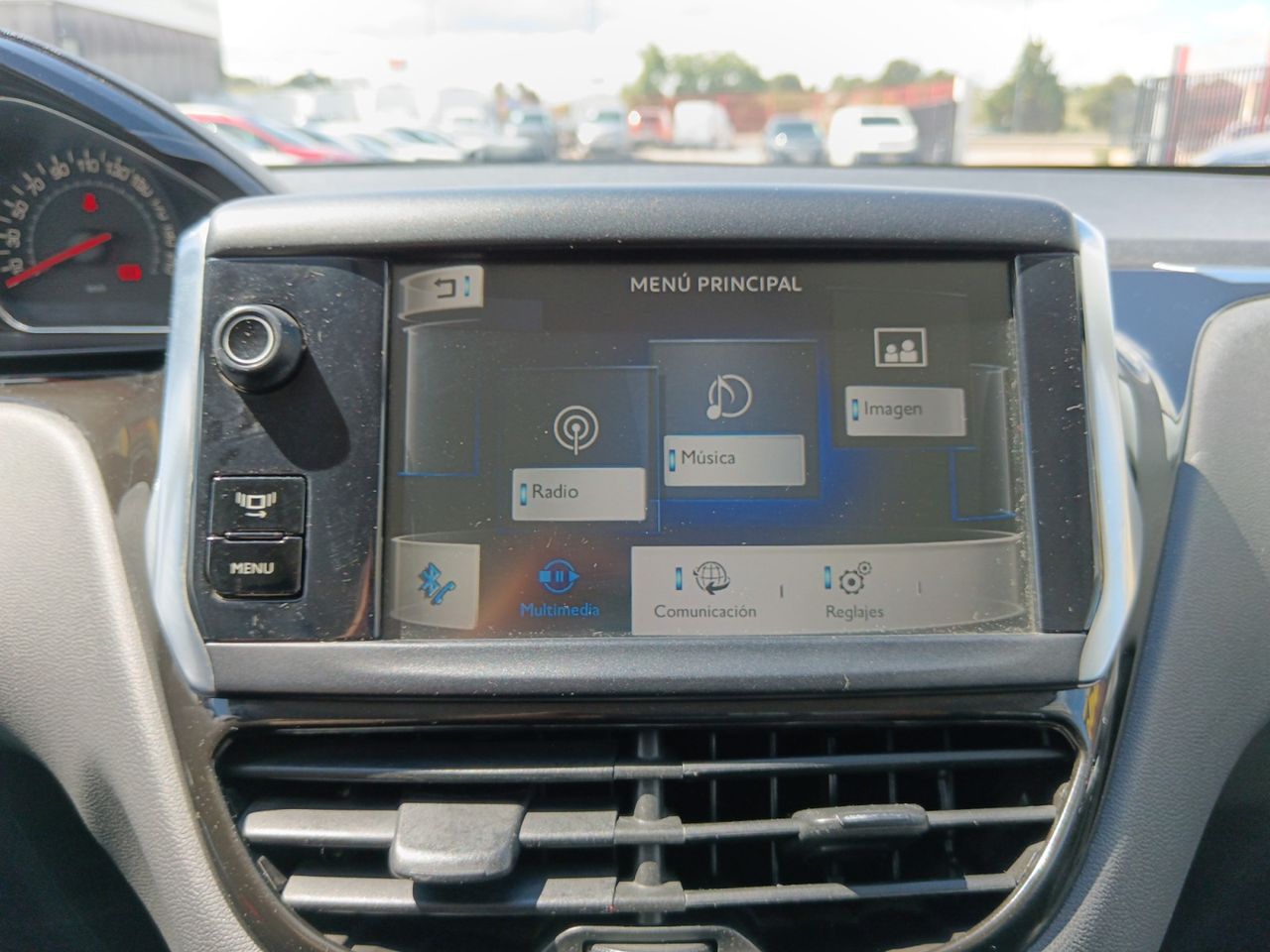 Foto Peugeot 208 13