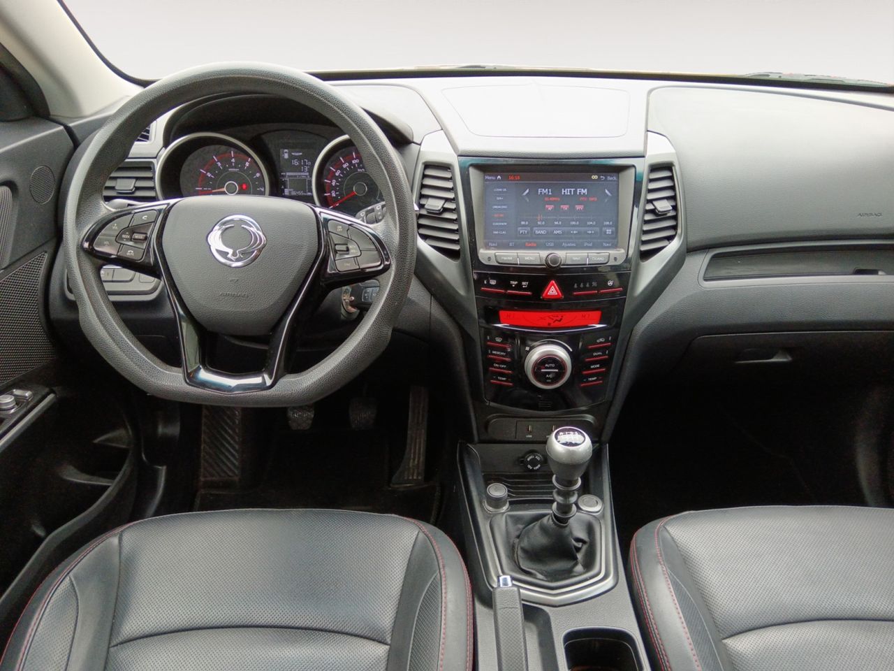 Foto SsangYong XLV 6