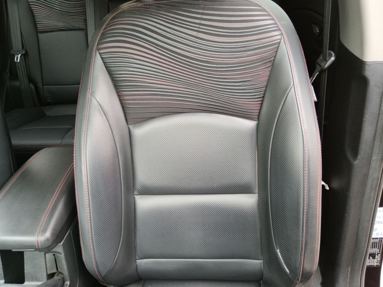 Foto SsangYong XLV 19