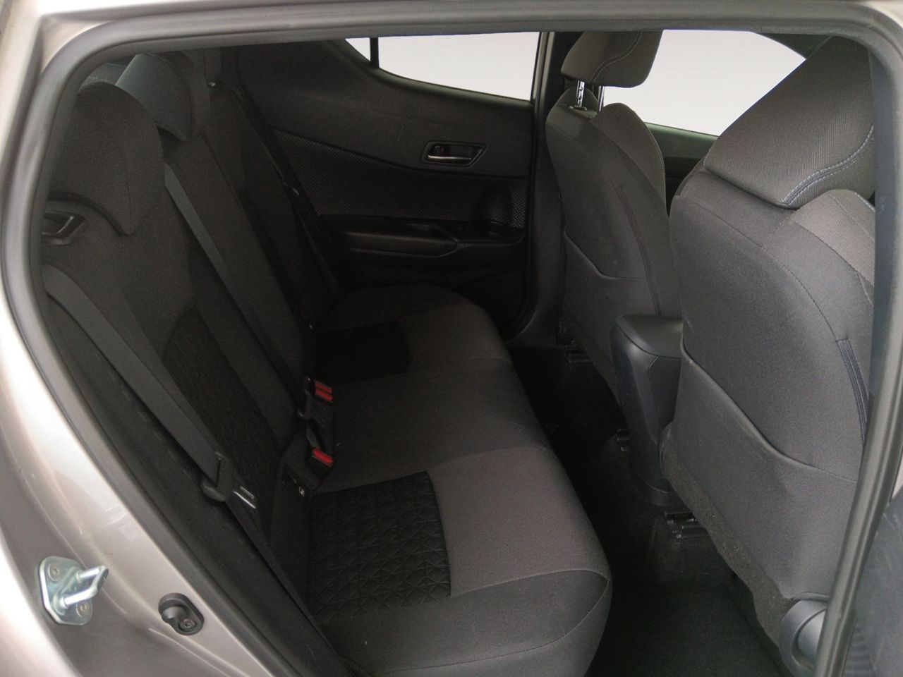 Foto Toyota C-HR 9