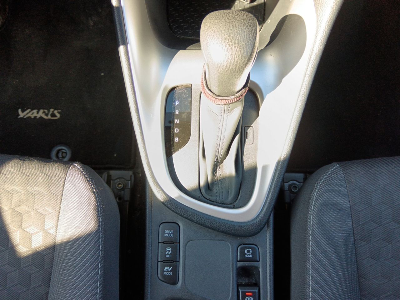Foto Toyota Yaris 11
