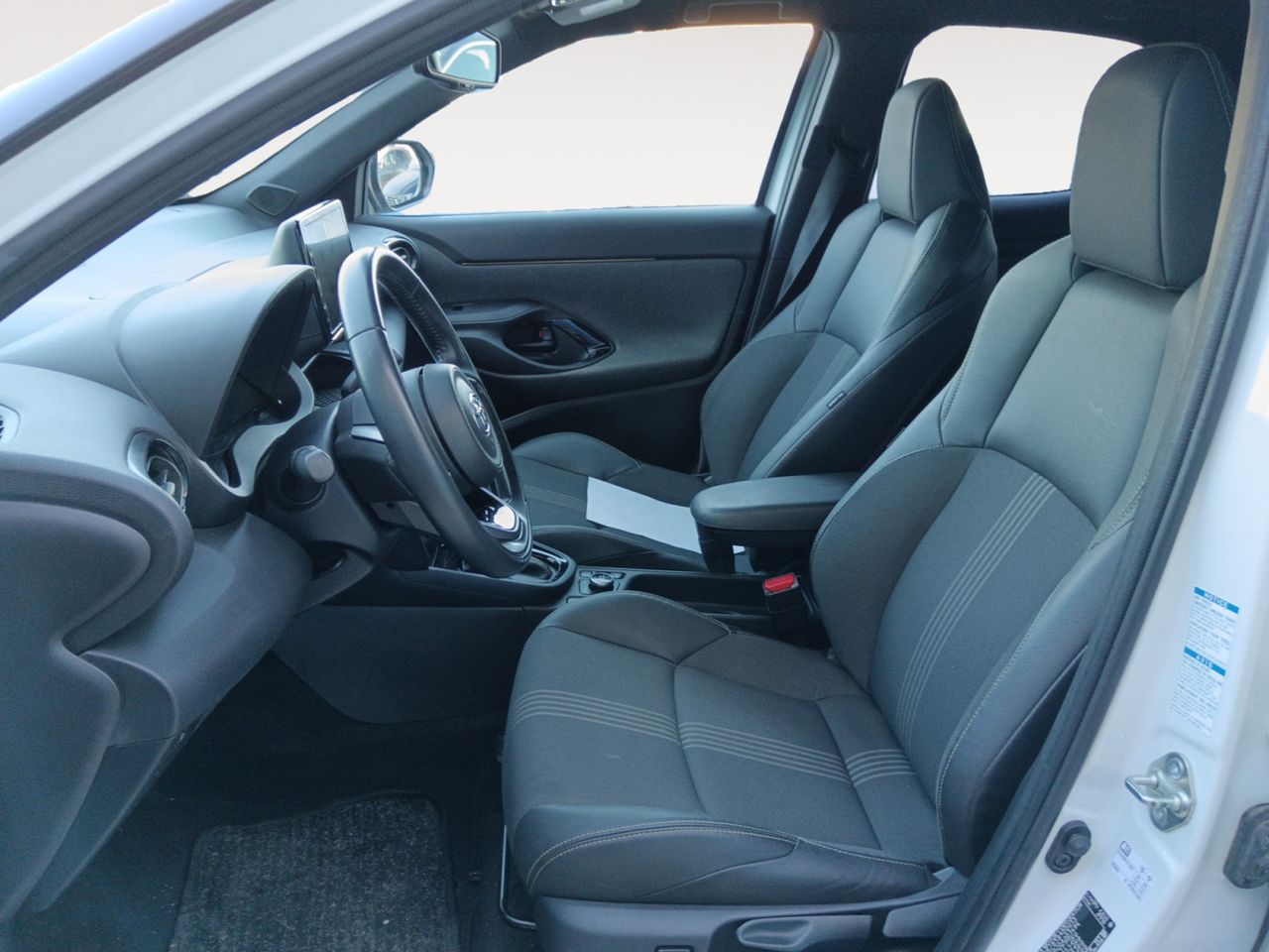 Foto Toyota Yaris 9