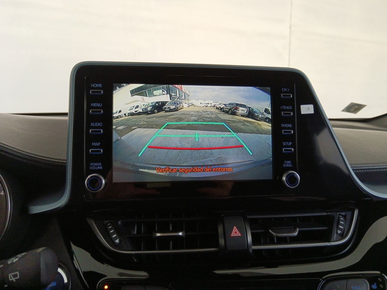 Foto Toyota C-HR 19