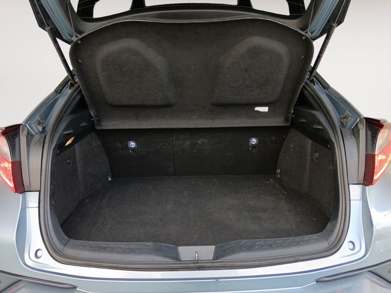 Foto Toyota C-HR 11