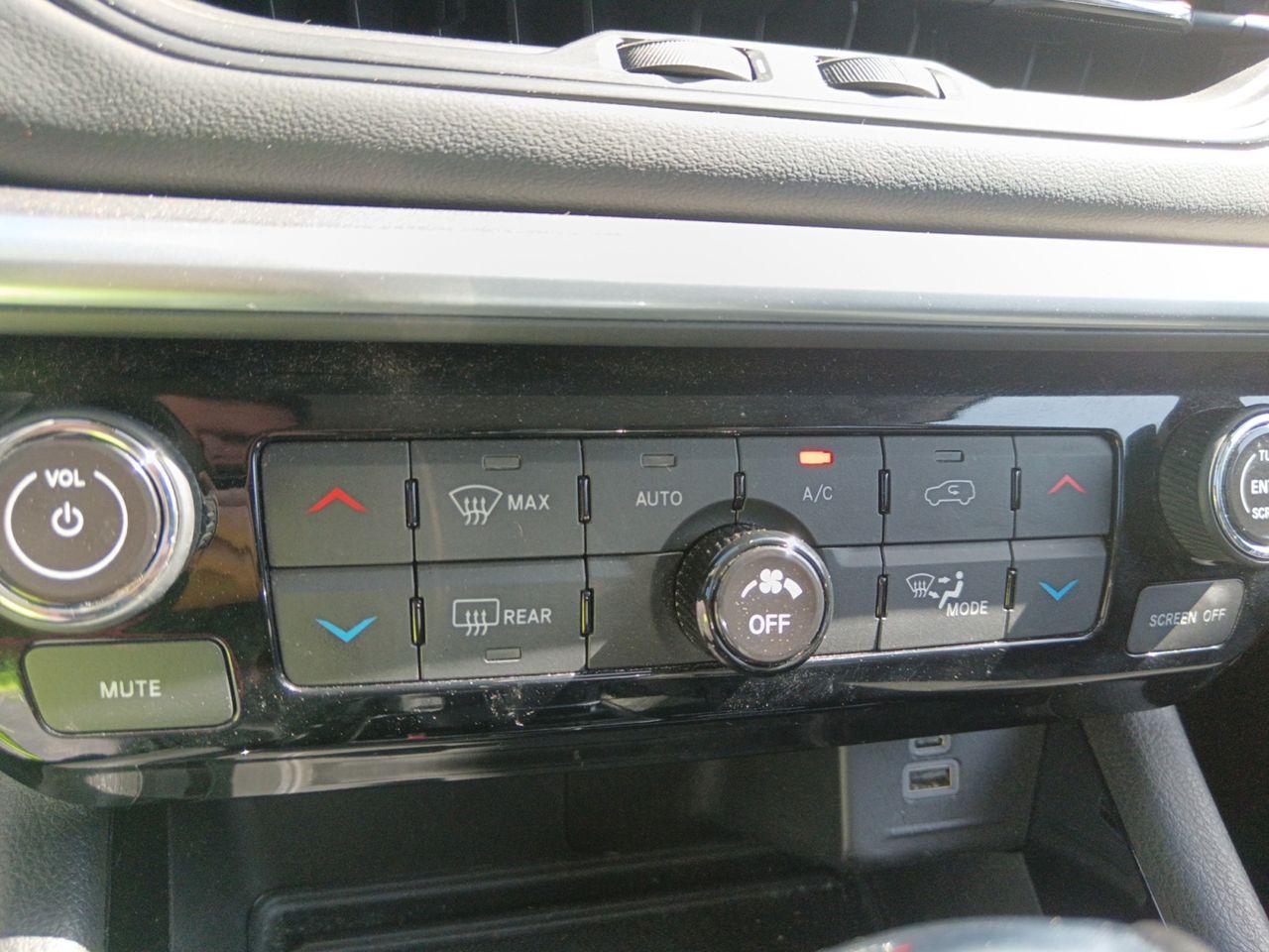 Foto Jeep Compass 18
