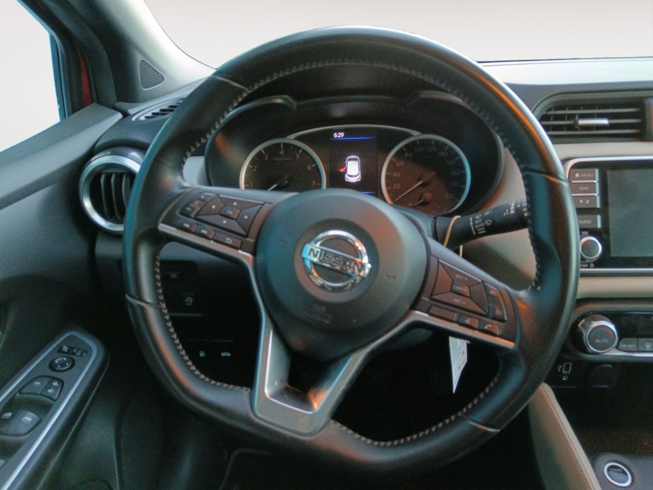 Foto Nissan Micra 7