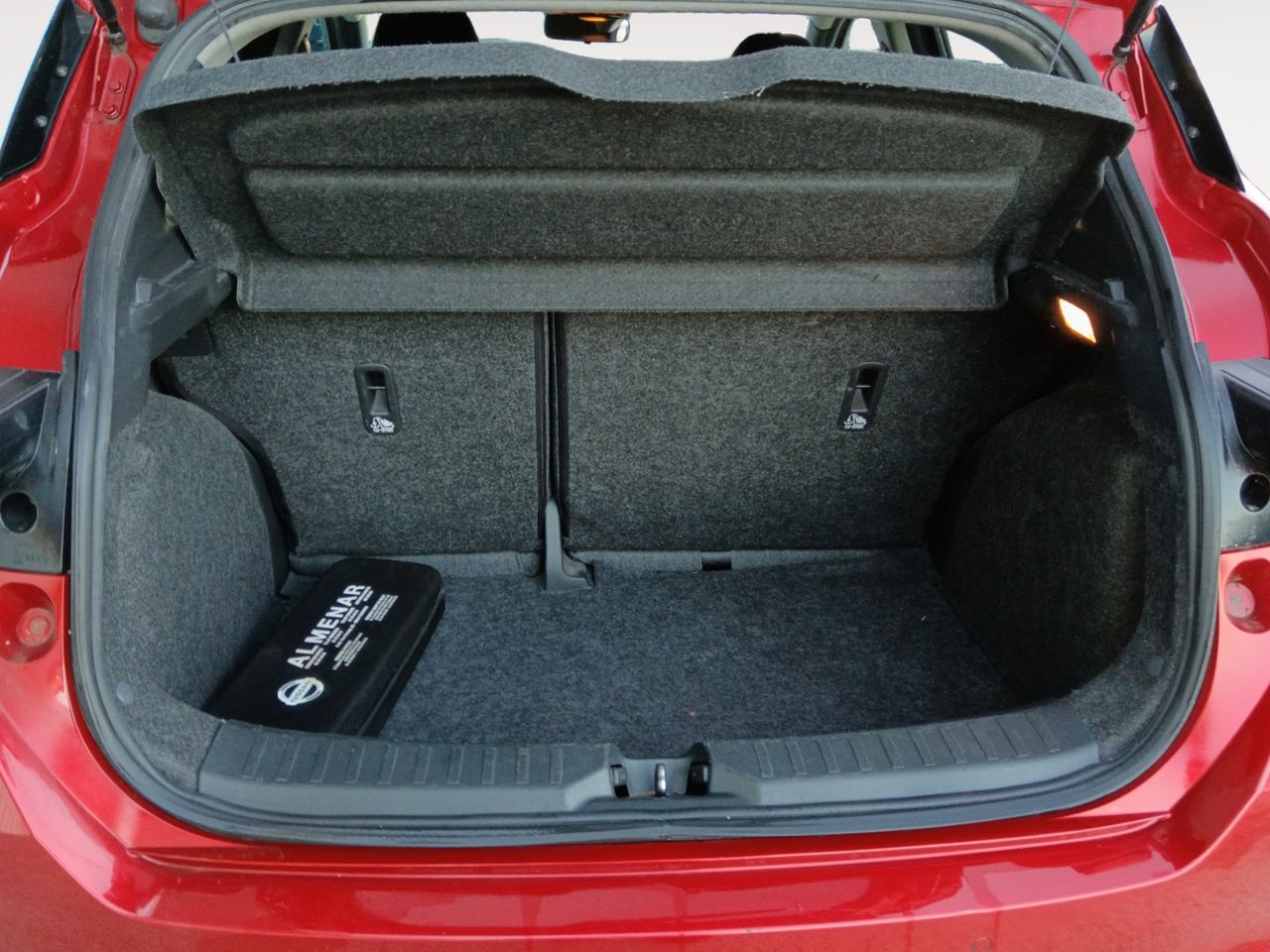 Foto Nissan Micra 11