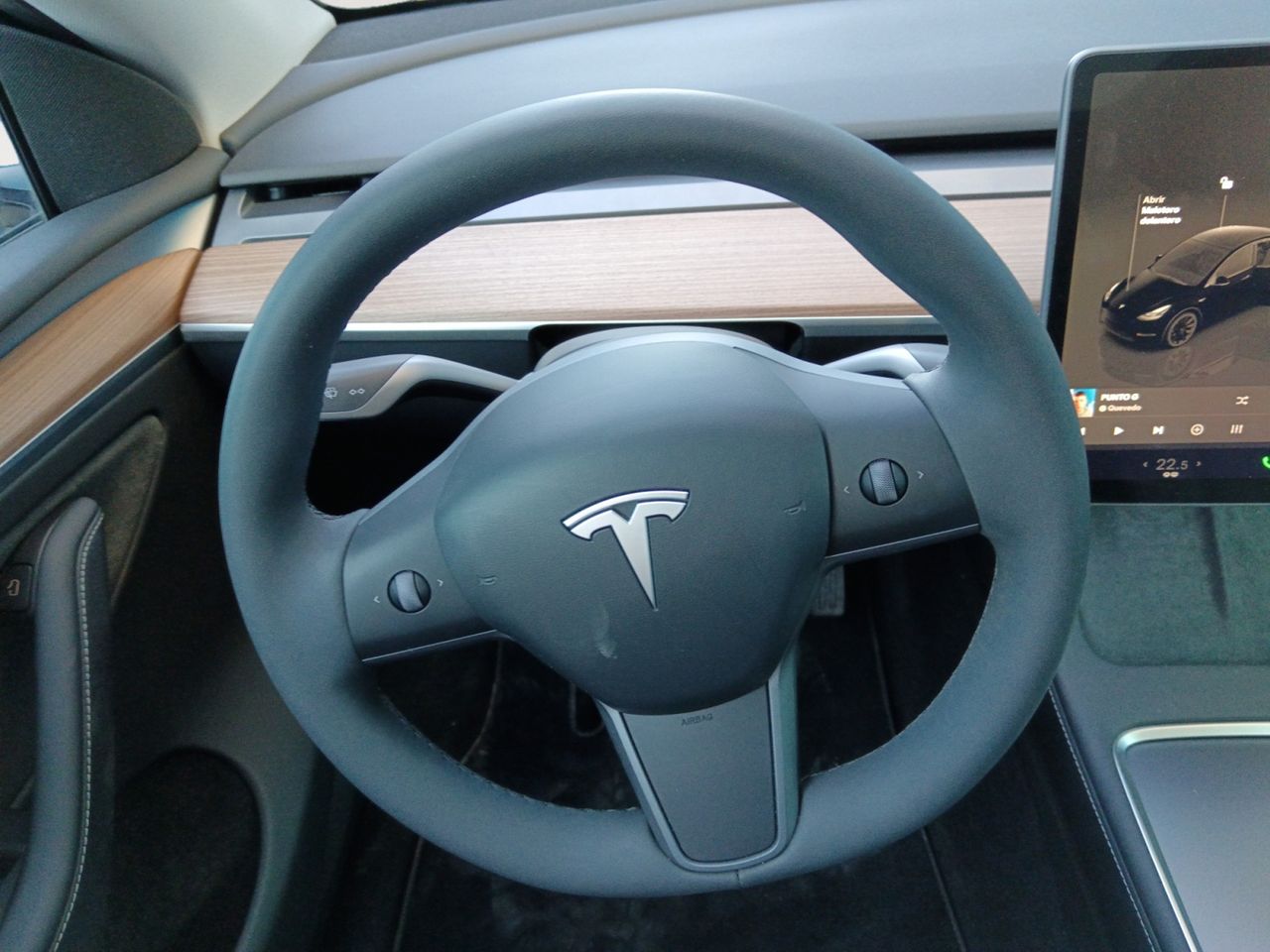 Foto Tesla Model Y 7