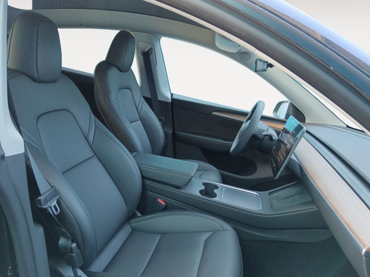 Foto Tesla Model Y 10