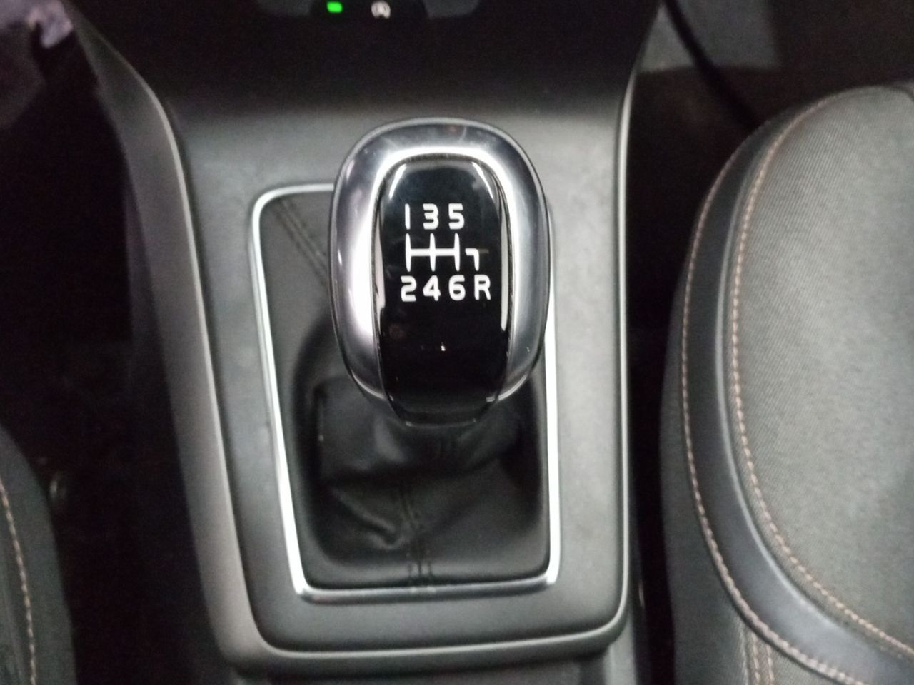 Foto Volvo V40 12