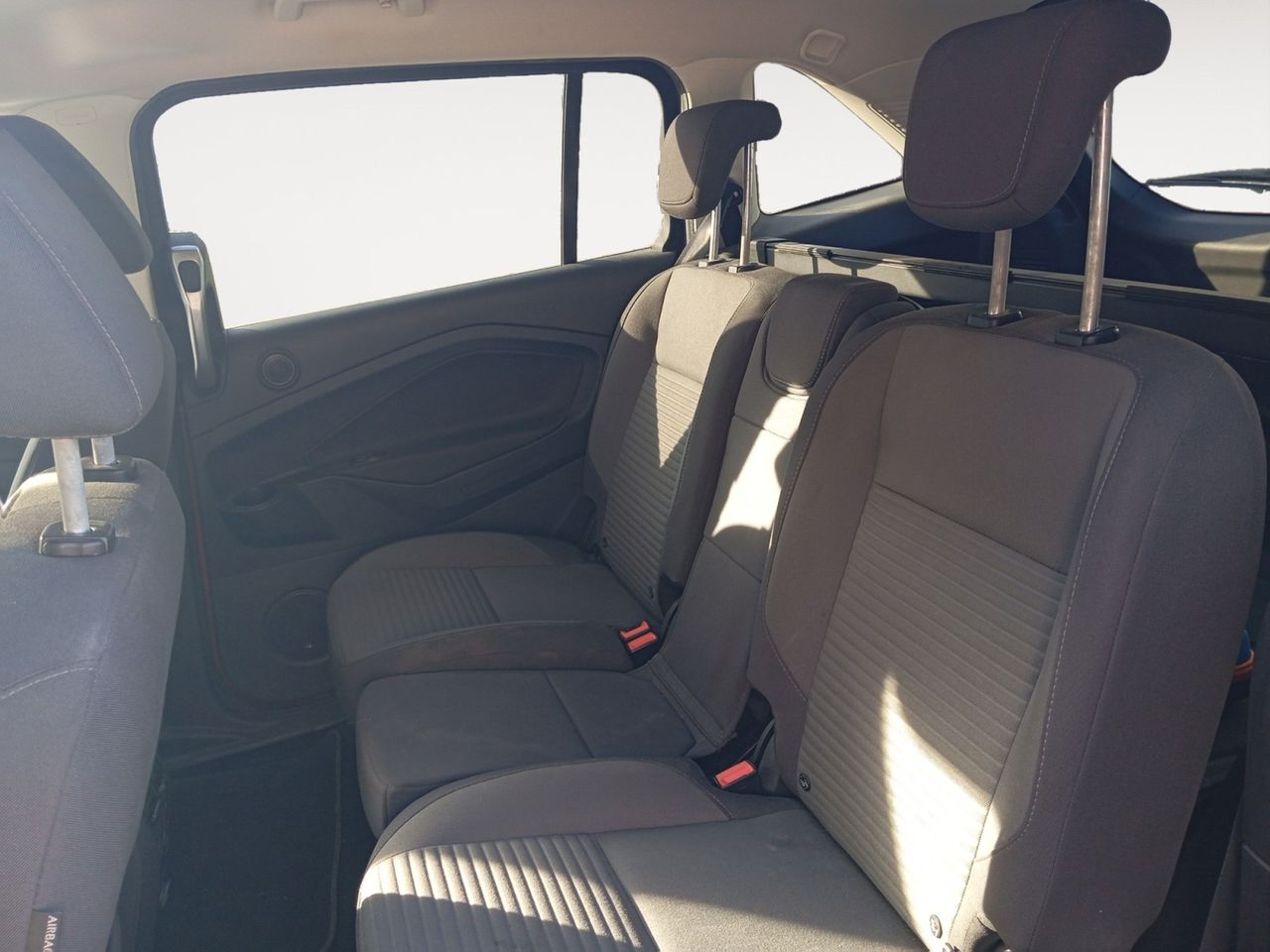 Foto Ford Grand C-MAX 9