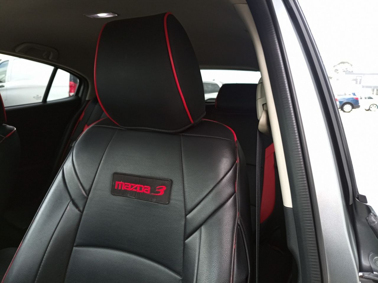 Foto Mazda Mazda3 17