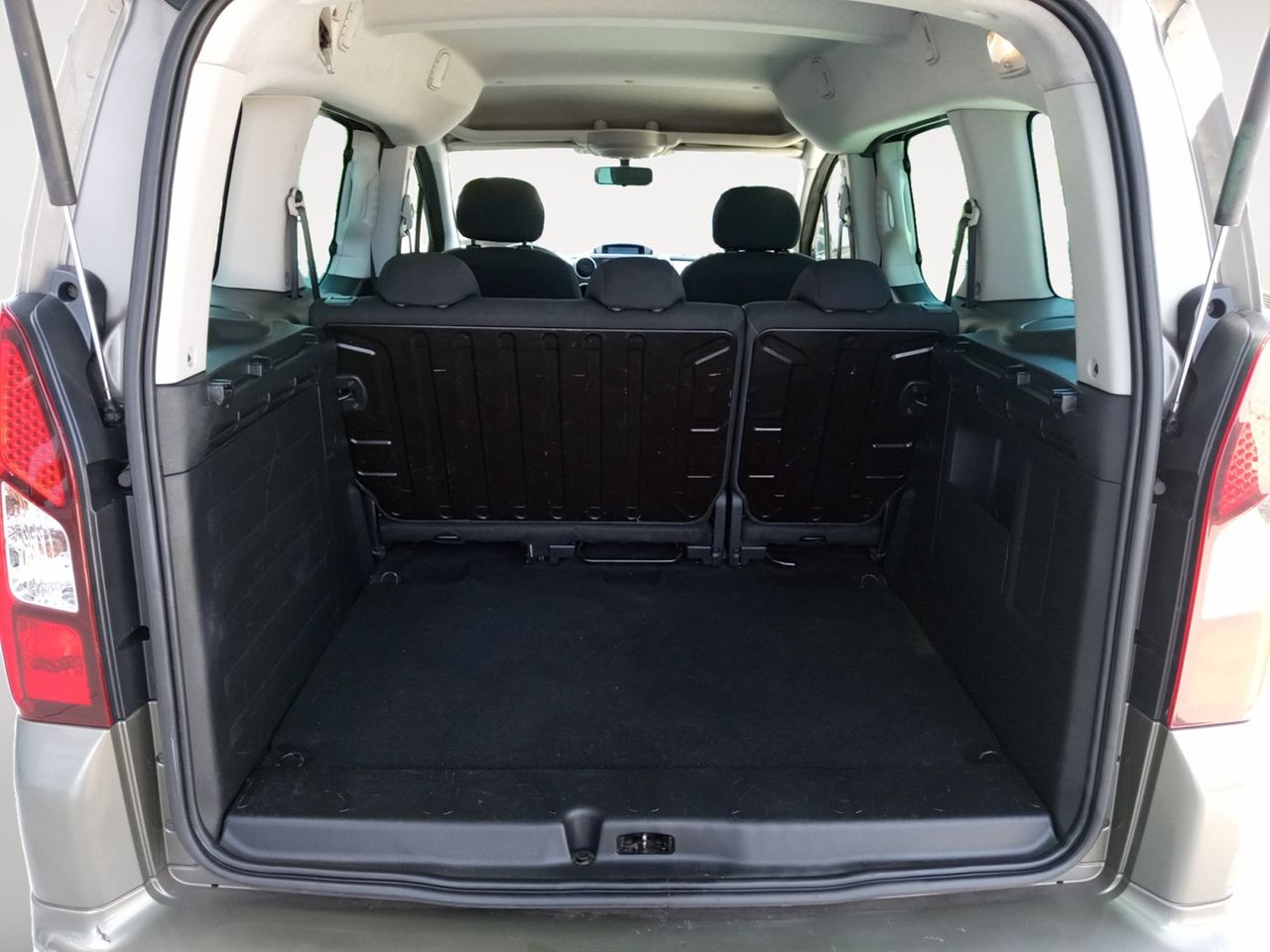 Foto Peugeot Partner 11