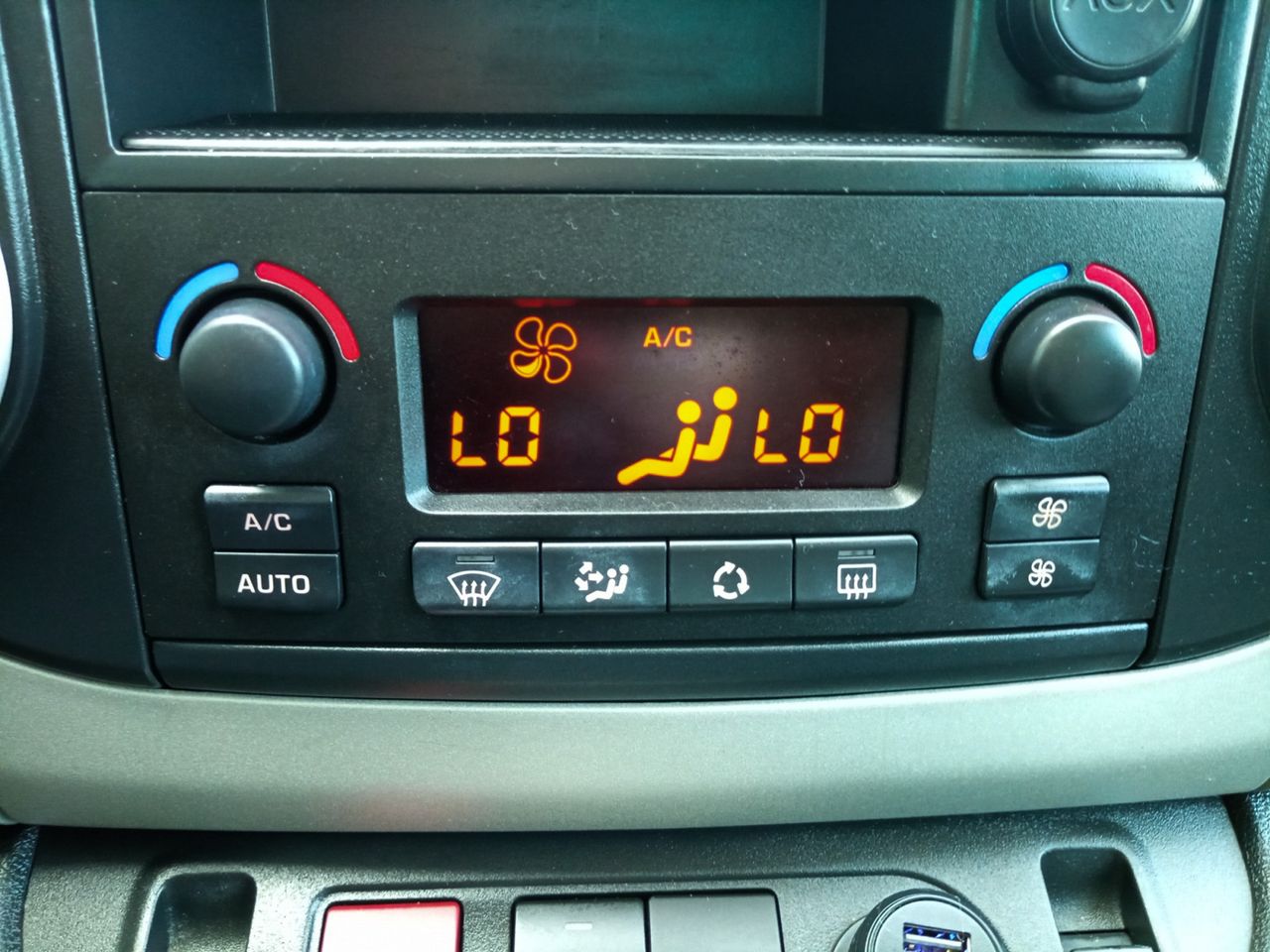 Foto Peugeot Partner 16