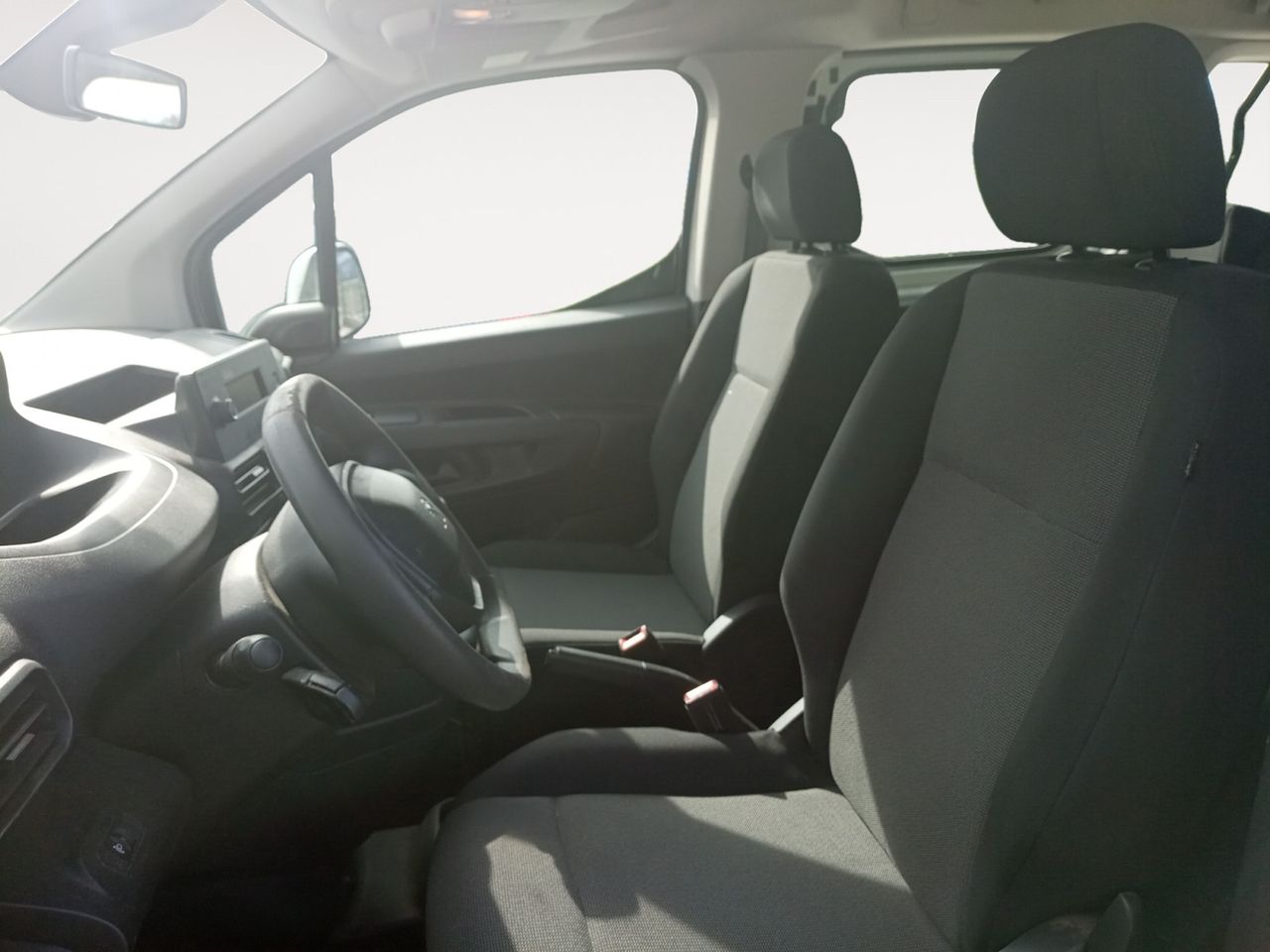 Foto Peugeot Rifter 8