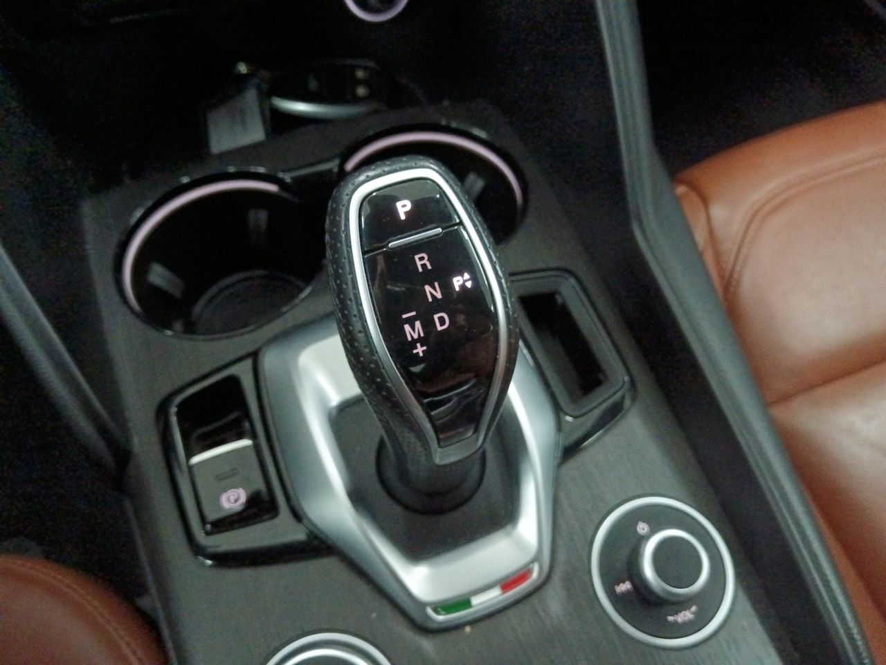 Foto Alfa Romeo Giulia 12