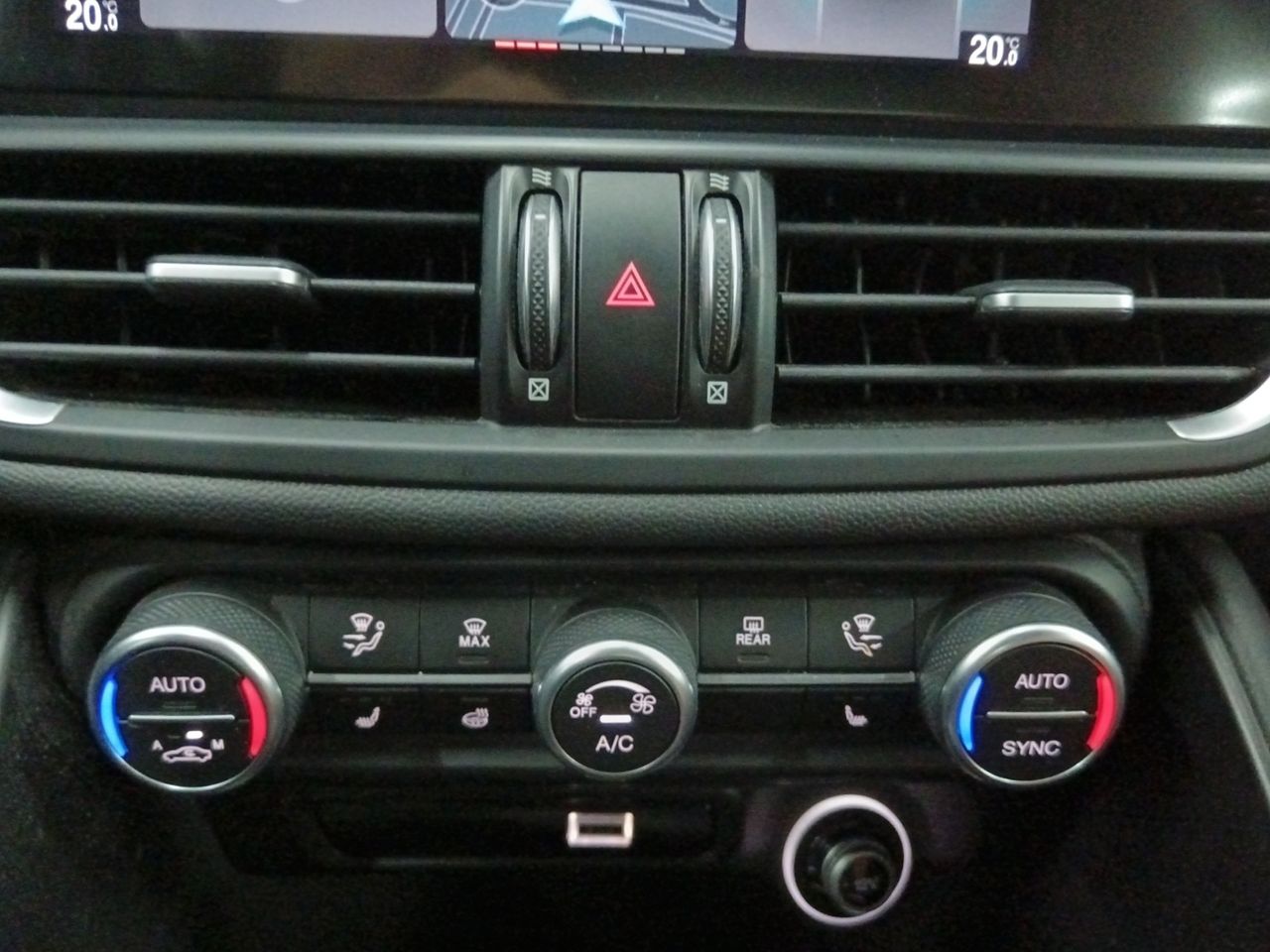 Foto Alfa Romeo Giulia 19