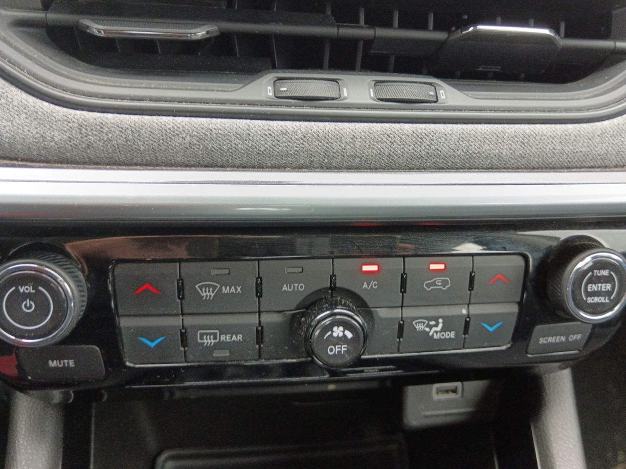 Foto Jeep Compass 17