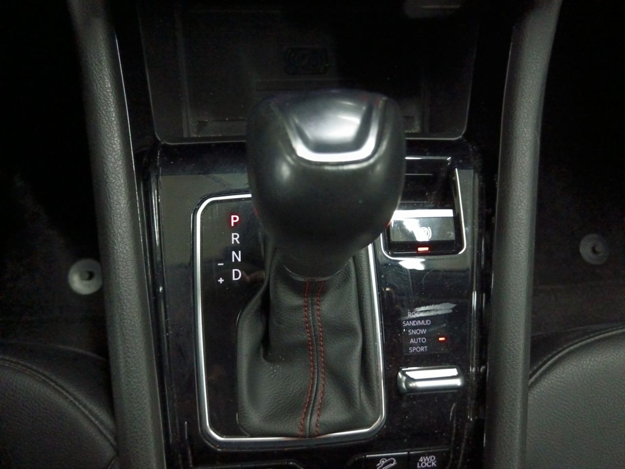 Foto Jeep Compass 12
