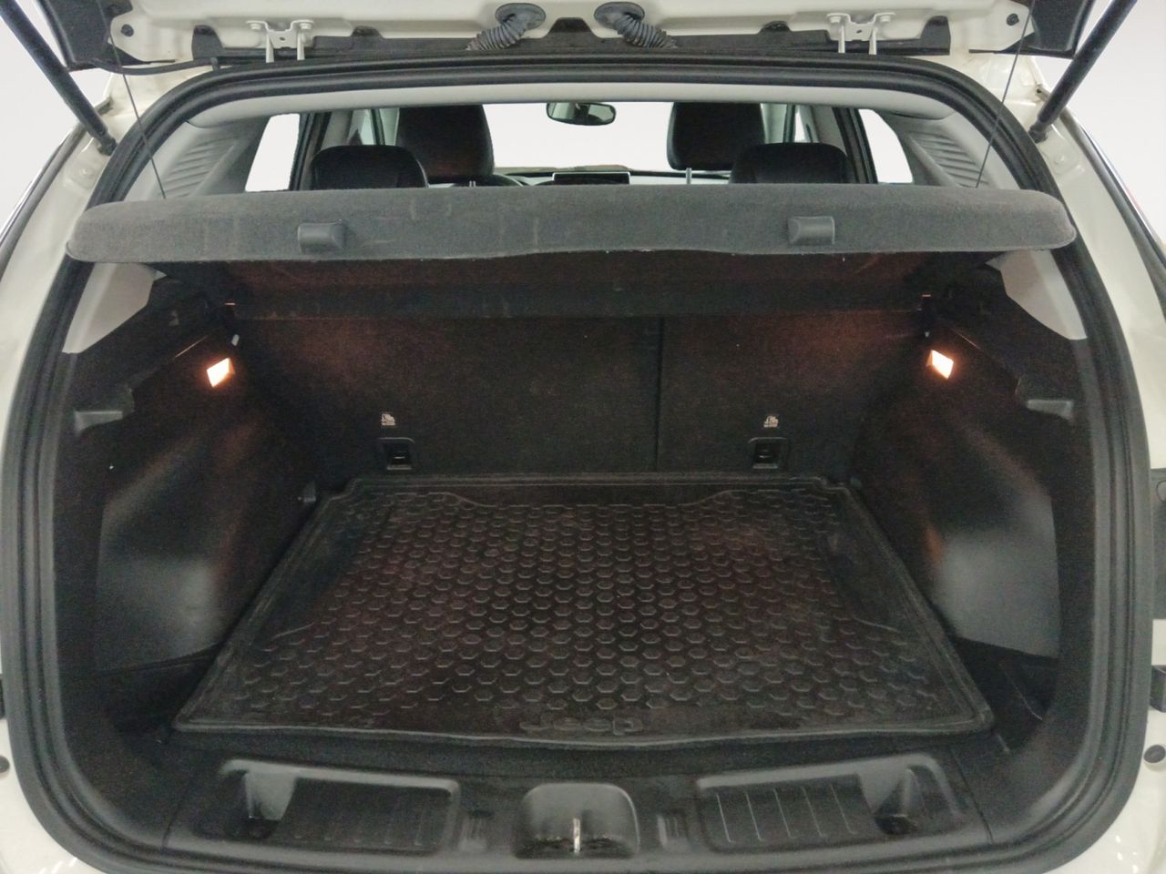 Foto Jeep Compass 11